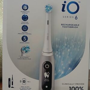 Brand New In Sealed Box Oral-B iO Series 6 Rechargeable Electric Toothbrush